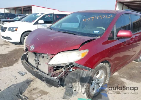 2012 Toyota Sienna Le V6 8 Passenger из США, поврежденный, VIN 5TDKK3DC5CS223659